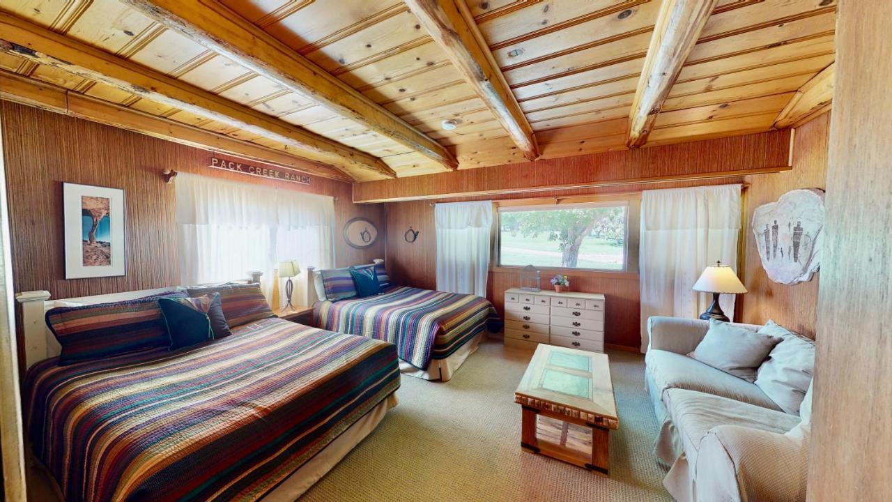 Pack Creek ~ Ranch House Villa Moab Exterior photo